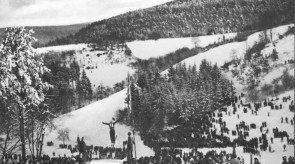 Heigenbruecken_Skispringen.jpg